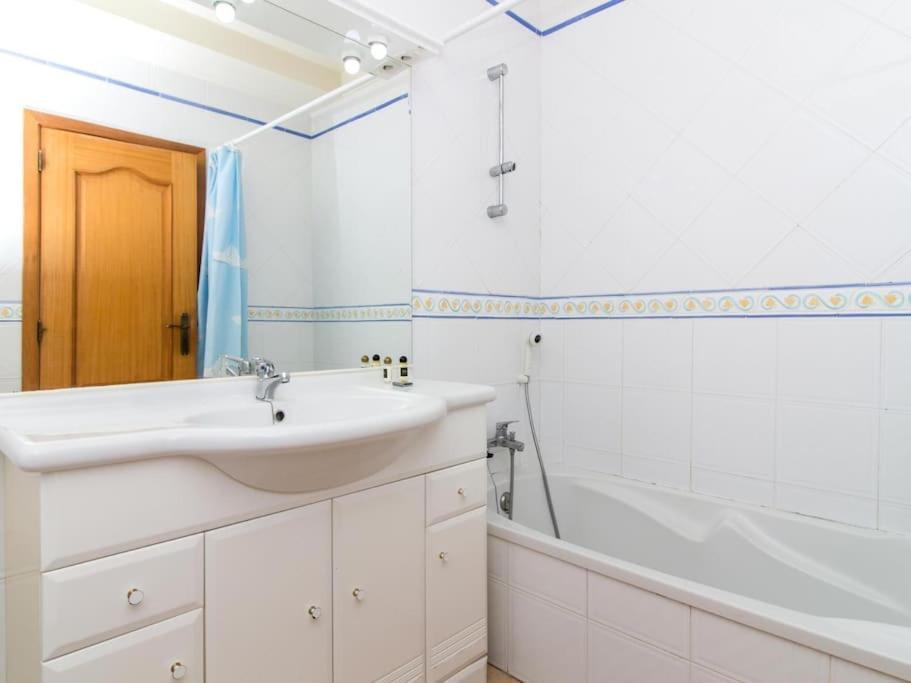 Joia Da Gale House - Pool And Garden & Bbq & Gale Beach Албуфейра Екстериор снимка